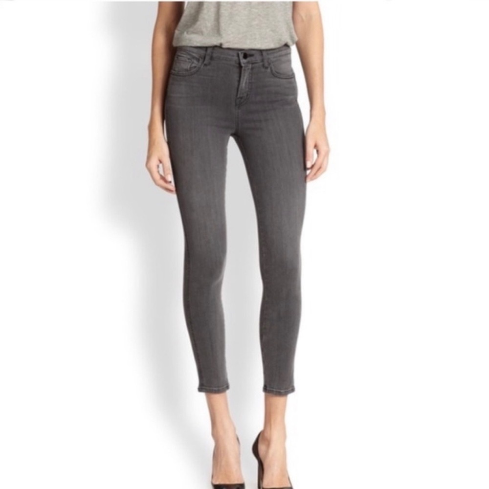 SOLD! J Brand Bree Cropped Skinny Ankle Jeans in Nightbird Faded Black Wash - Picture 1 of 12